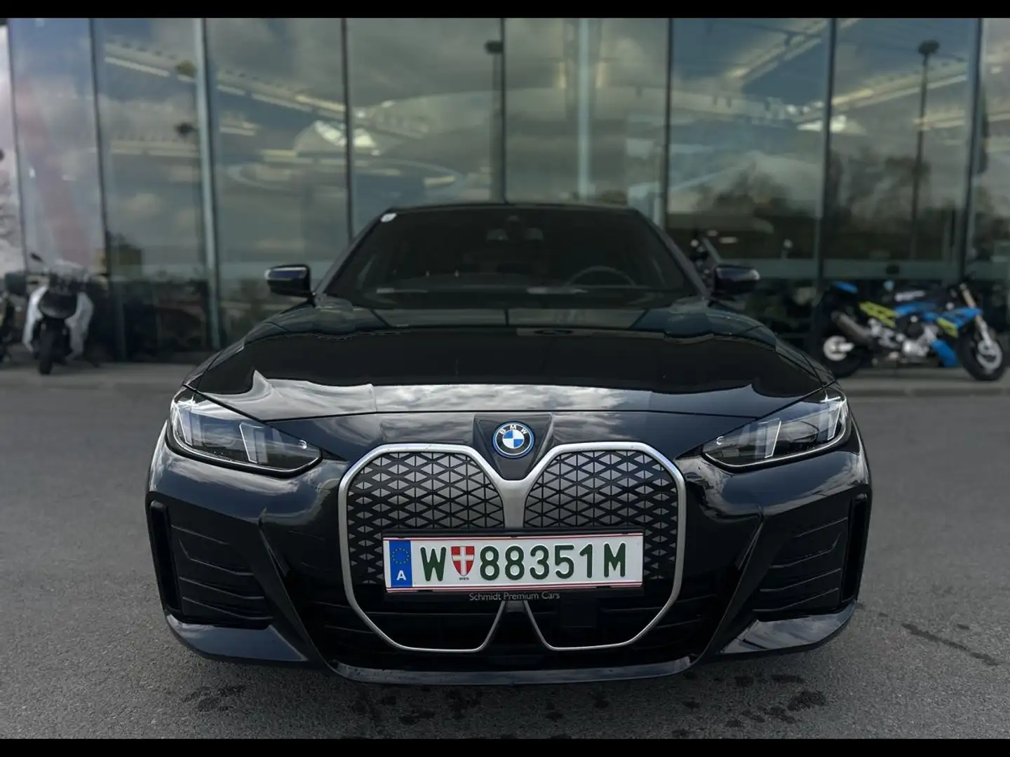 BMW i4 eDrive35 Чёрный - 2