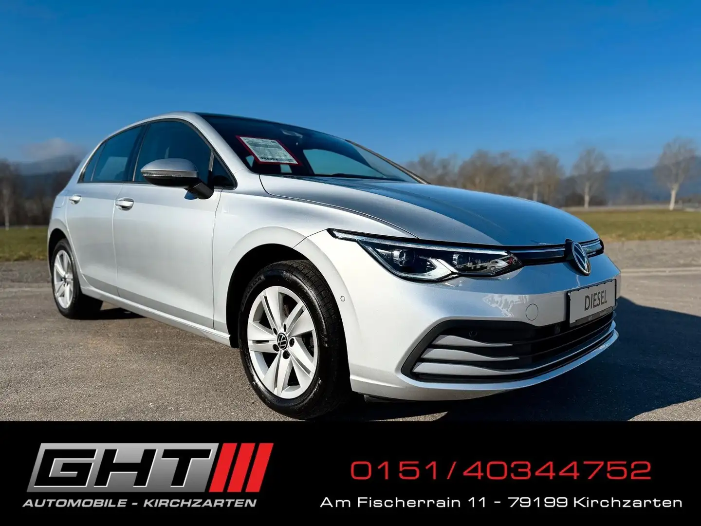 Volkswagen Golf VIII Lim. Life 2.0TDI Matrix LED Pano AHK Silber - 1