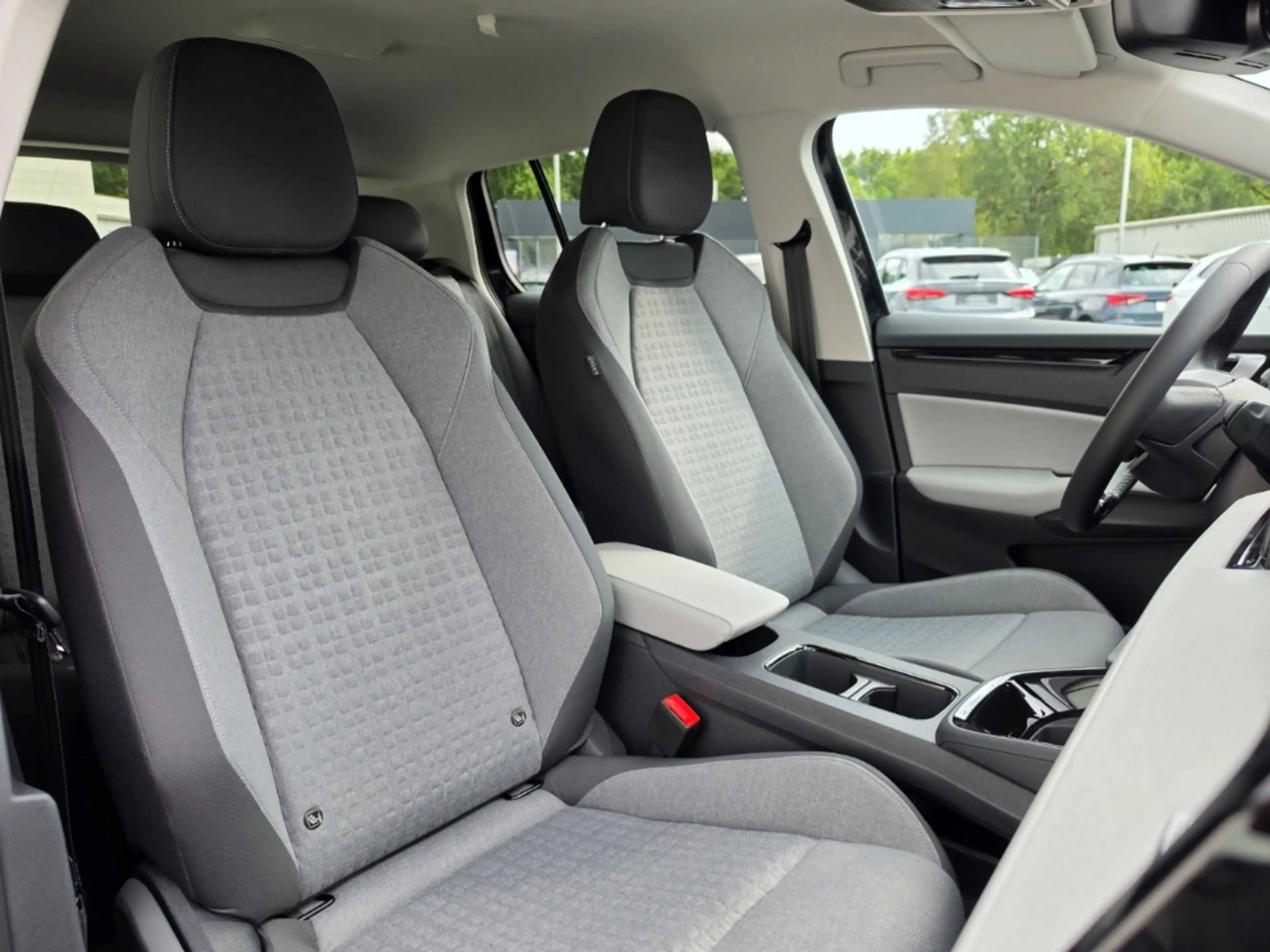 Skoda Epiq 55 Edition Eins - 56 kWh  Matrix Kessy ACC Shz 19A — photo 8