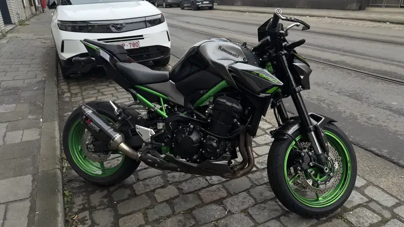 Kawasaki Z 900 - foto 2