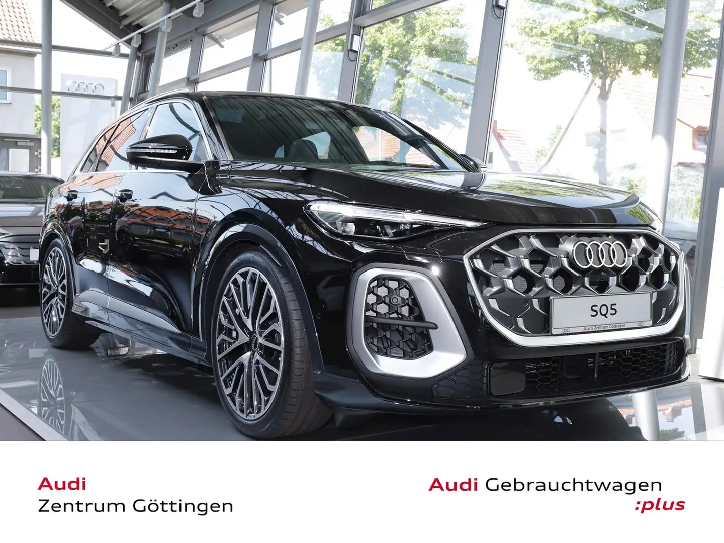 Audi SQ5 SUV TFSI 270 kW S tronic TECH PRO+PANO Чорний - 2