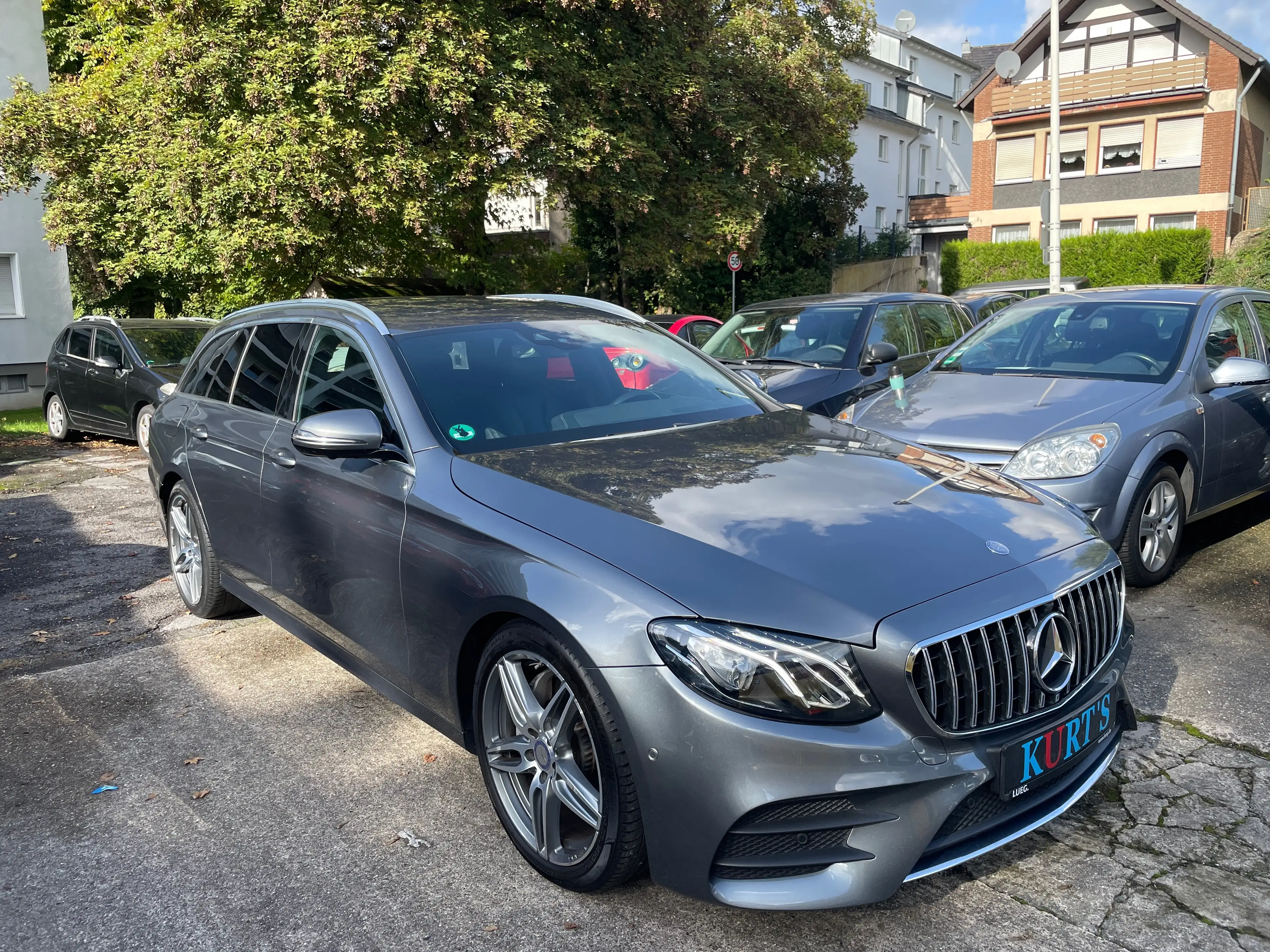 Mercedes-Benz E 220 E 220 d 2X AMG Line I.Hand Widescreen Cockpit Head Up 360 Cam. AHK PDC — photo 9