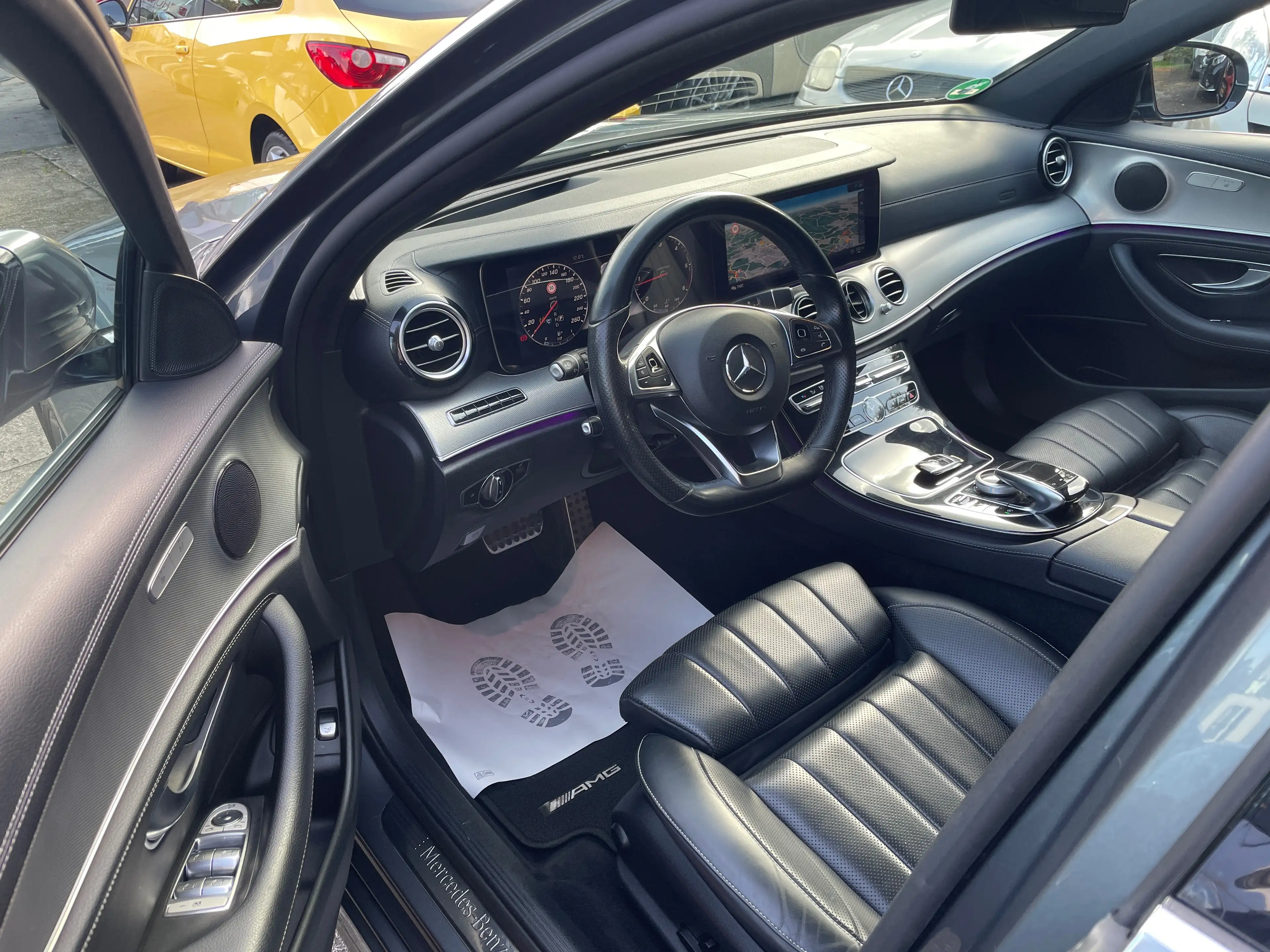 Mercedes-Benz E 220 E 220 d 2X AMG Line I.Hand Widescreen Cockpit Head Up 360 Cam. AHK PDC — photo 13