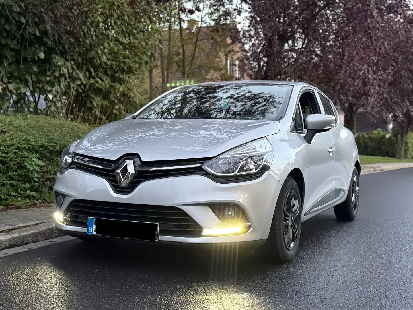 Renault Clio 0.9 TCe Energy Intens - 1