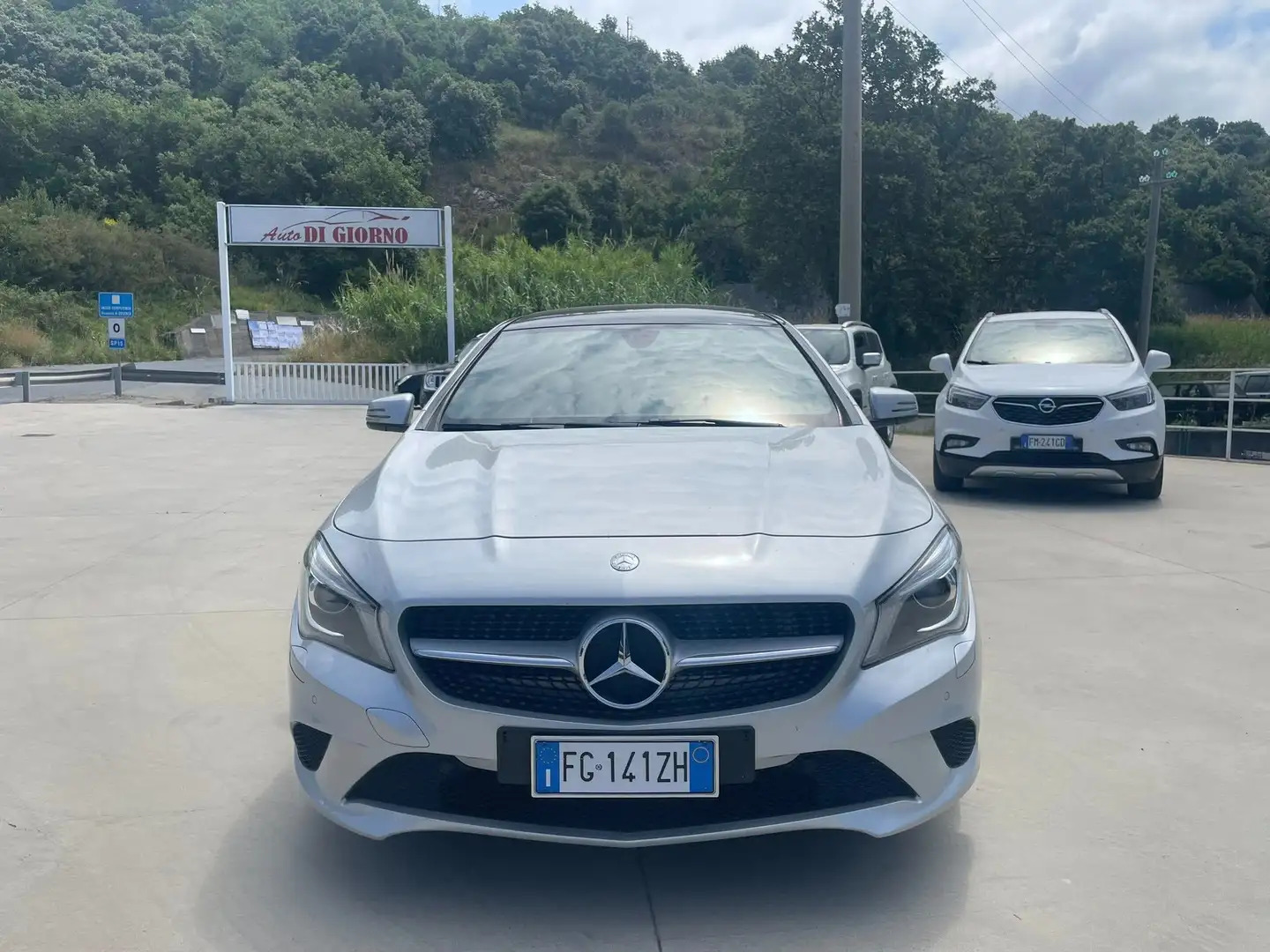 Mercedes-Benz CLA 220 CLA Shooting Brake 220 d Sport Night auto Серебристый - 2
