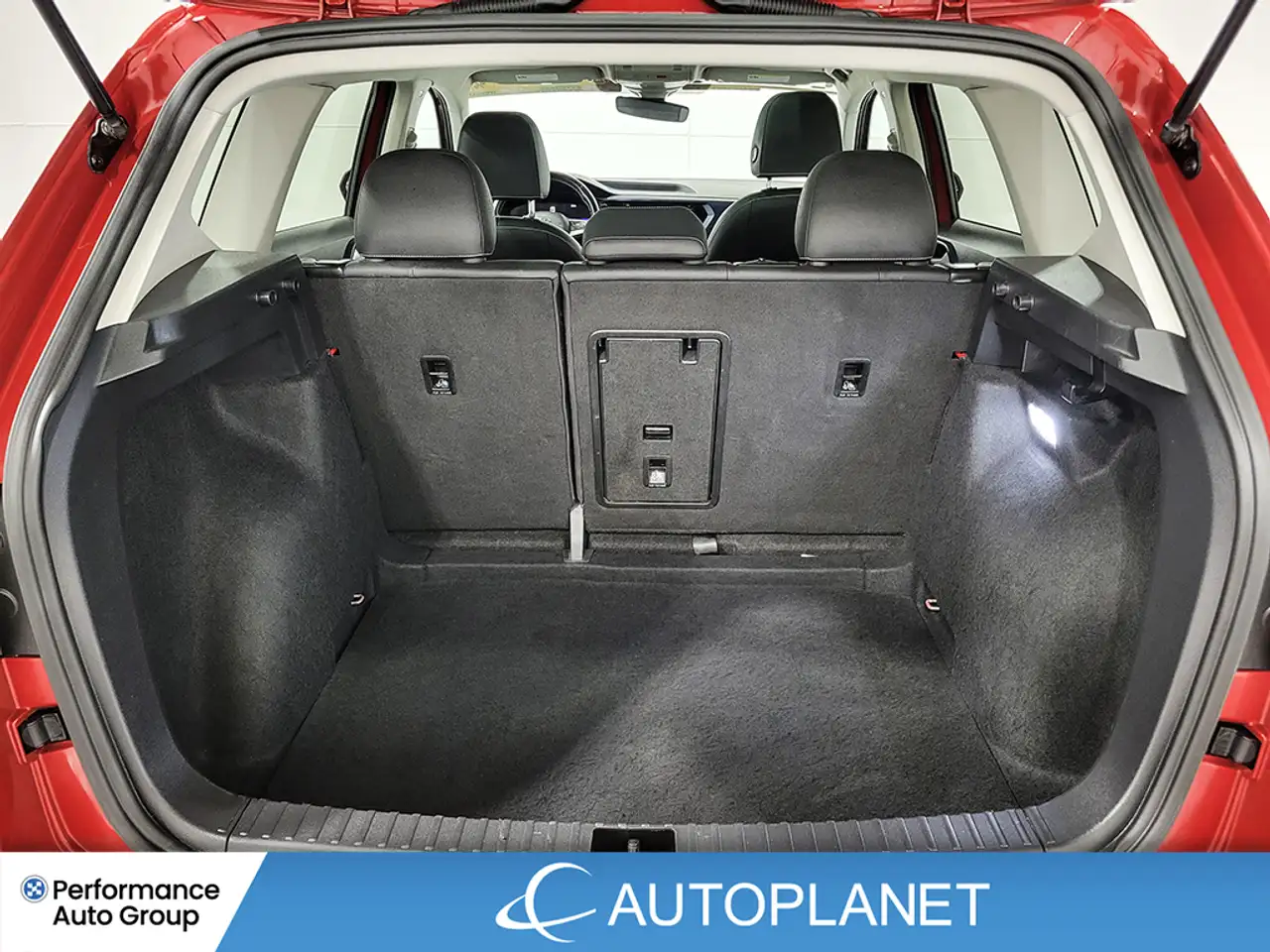 Volkswagen Taos photo Volkswagen Taos