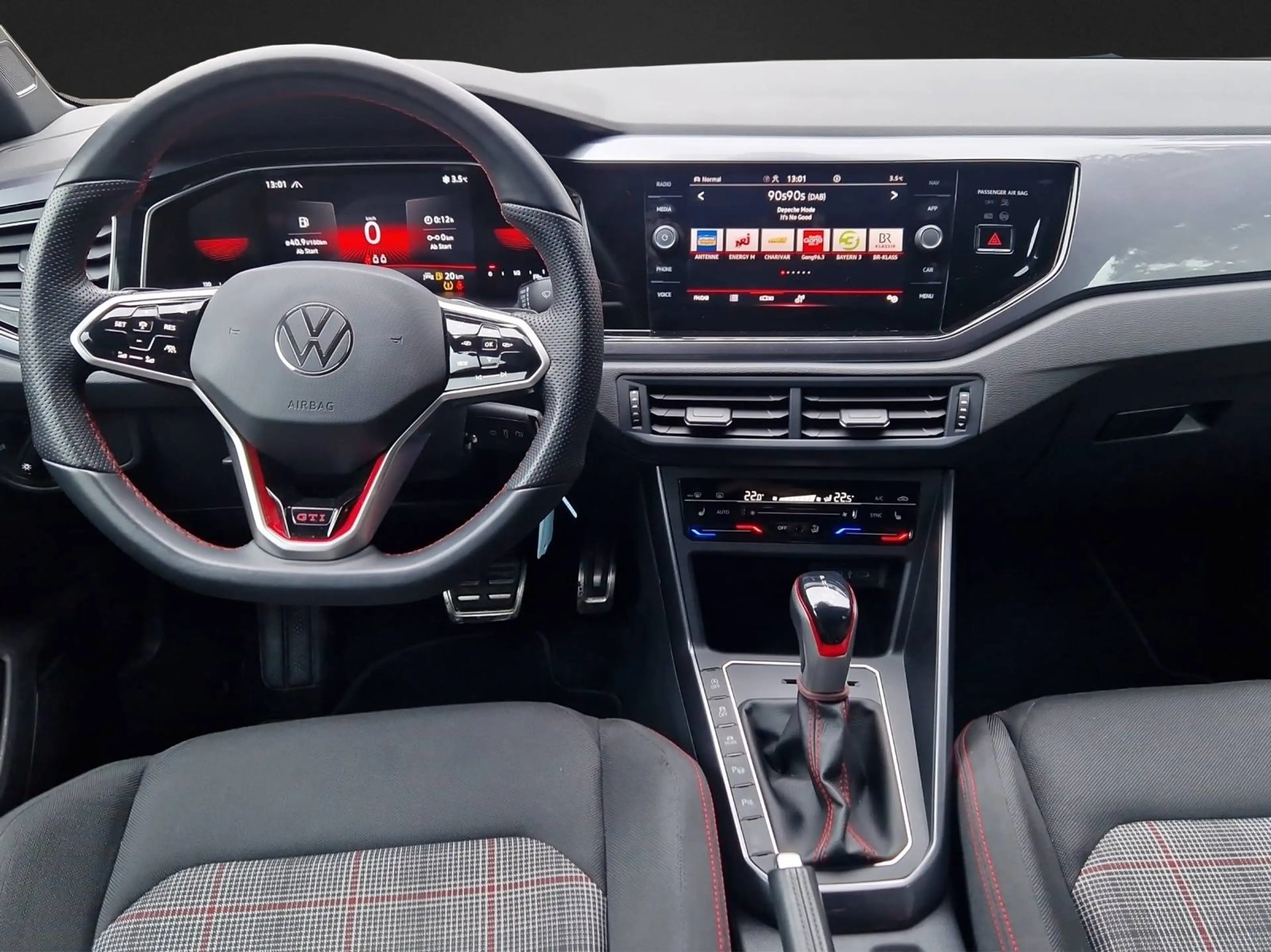 Volkswagen Polo GTI *Nav*207PS*Dig.Tacho*LED*22000KM* — photo 14