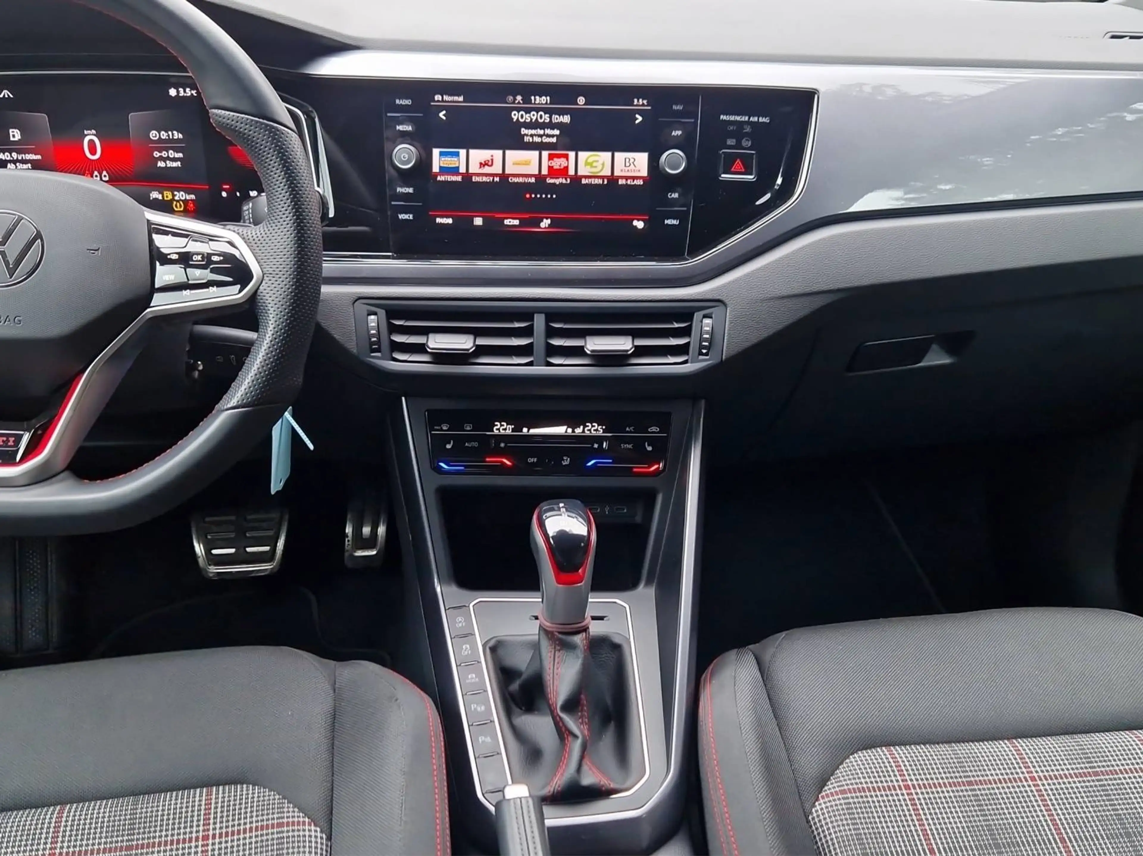 Volkswagen Polo GTI *Nav*207PS*Dig.Tacho*LED*22000KM* — photo 15
