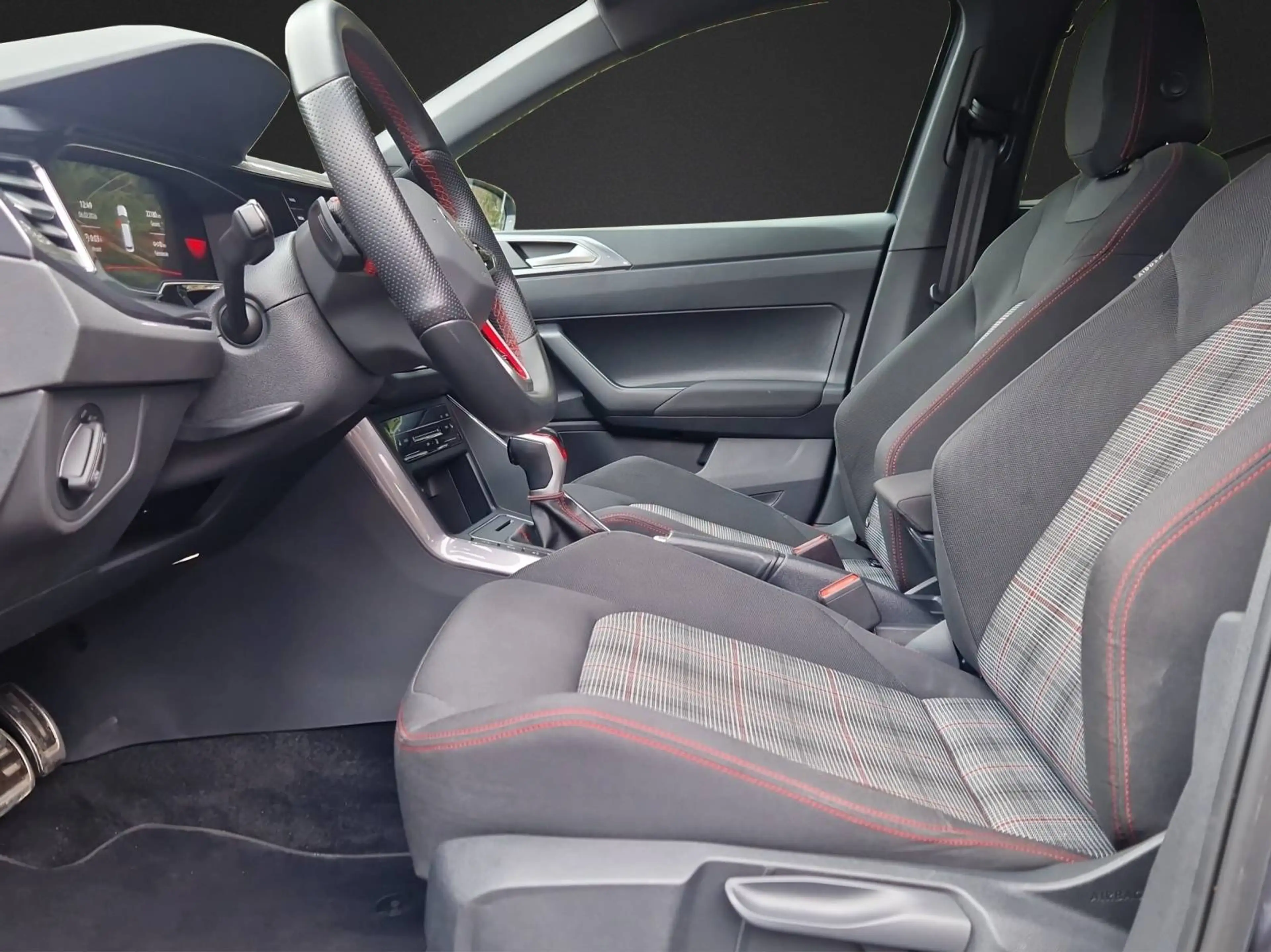 Volkswagen Polo GTI *Nav*207PS*Dig.Tacho*LED*22000KM* — photo 10