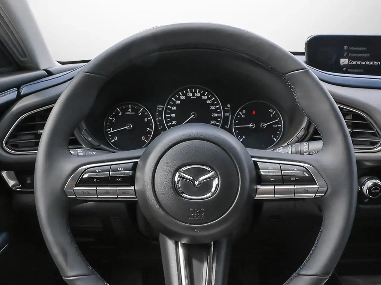 Mazda CX-30 снимка Mazda CX-30