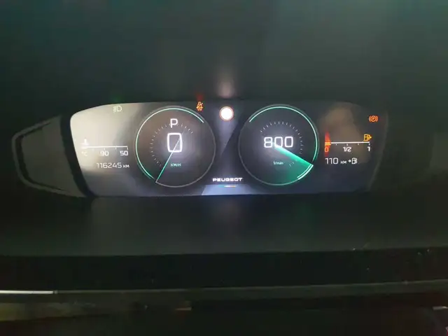 Peugeot 308 view 11