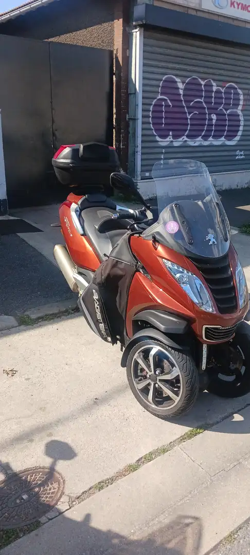 Peugeot Metropolis - 1
