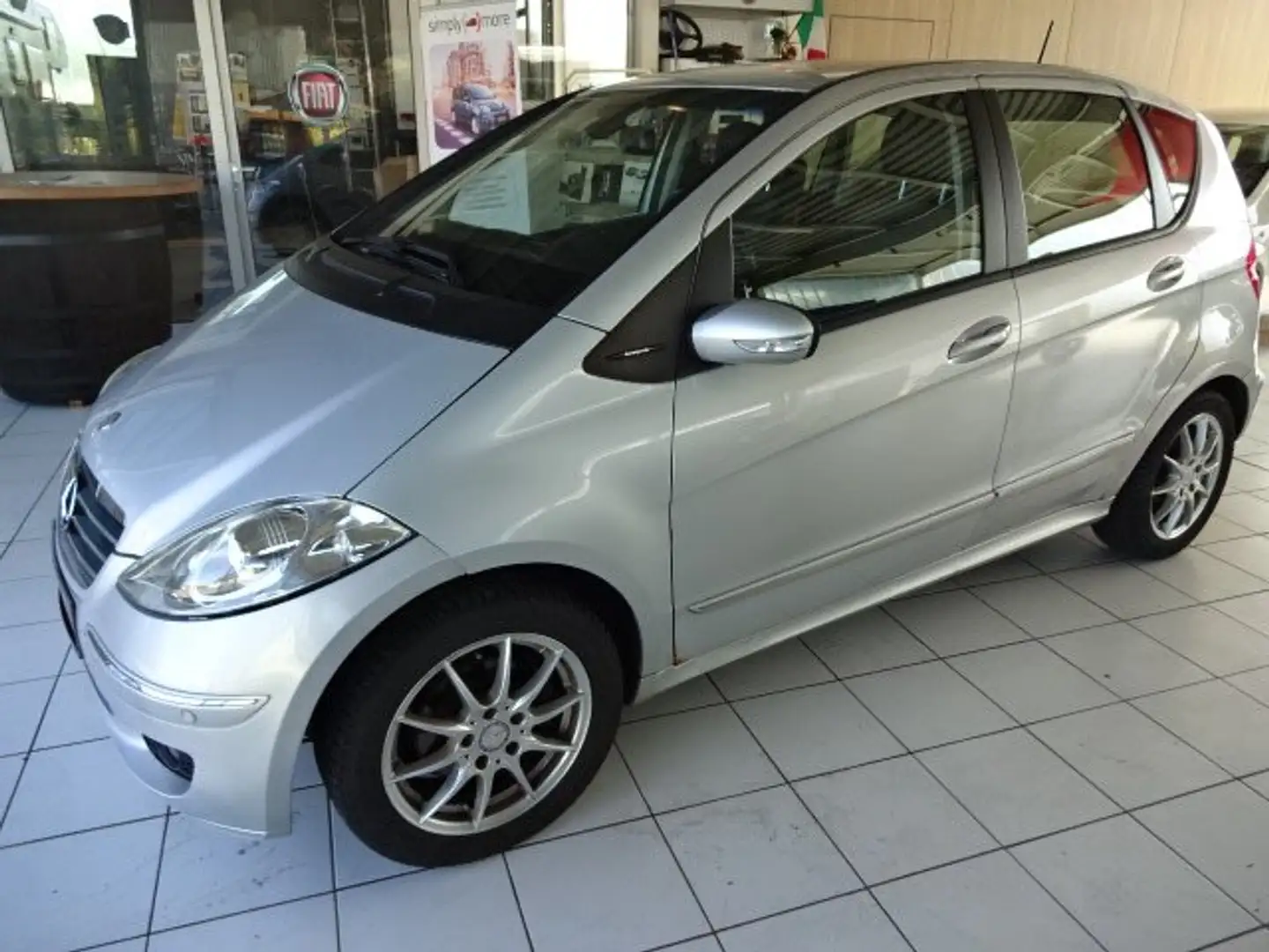 Mercedes-Benz A 160 CDI Avantgarde Stříbrná - 1
