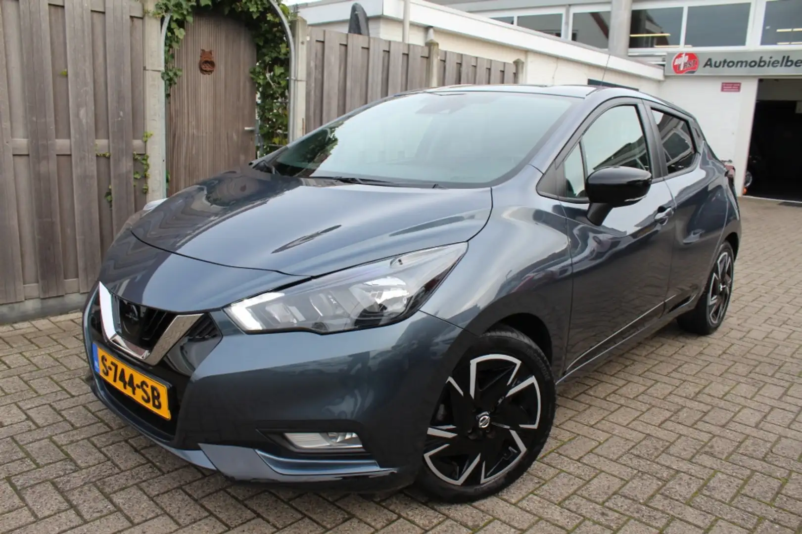 Nissan Micra 1.0 IG-T N-Design Connect Gris - 2