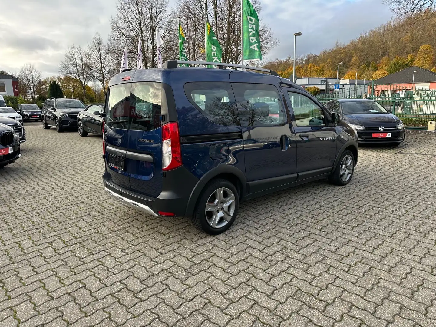 Dacia Dokker Stepway 1.HAND Klima KAMERA Bluetooth PDC Blau - 2