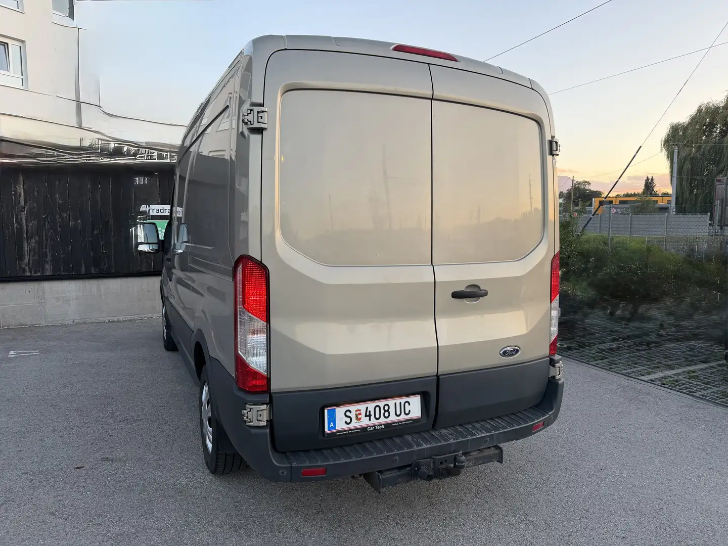 Ford Sonstige Ford Transit 350 L2H2 Kastenwagen | 2.0 TDCi | 130 Bronze - 2