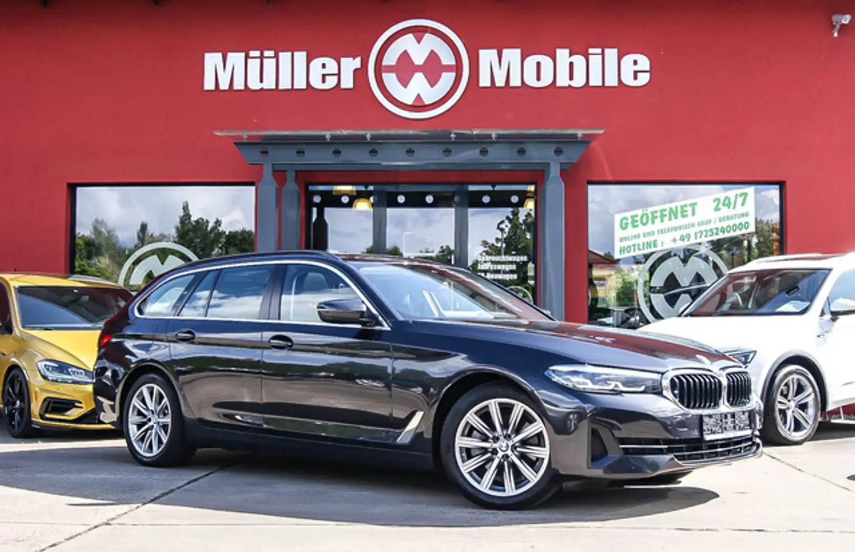 BMW 520 d Touring LEDER HEADUP PANORAMA KEYLESS Grau - 1