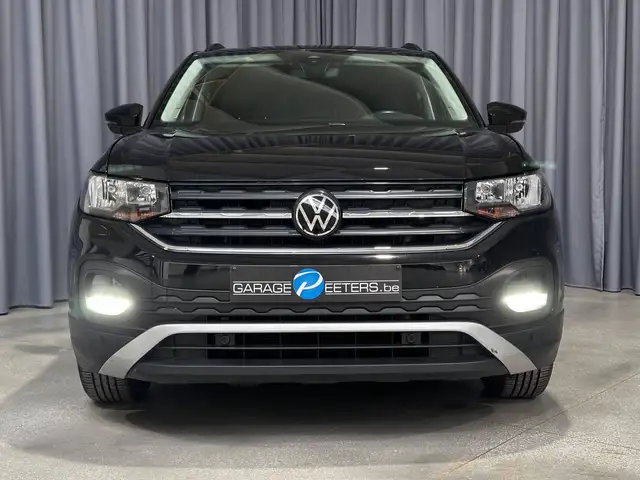 Volkswagen T-Cross view 5