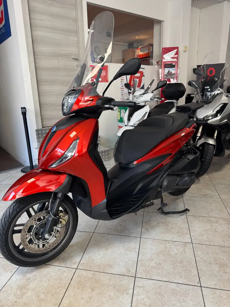 Piaggio Beverly 300 HPE - 2