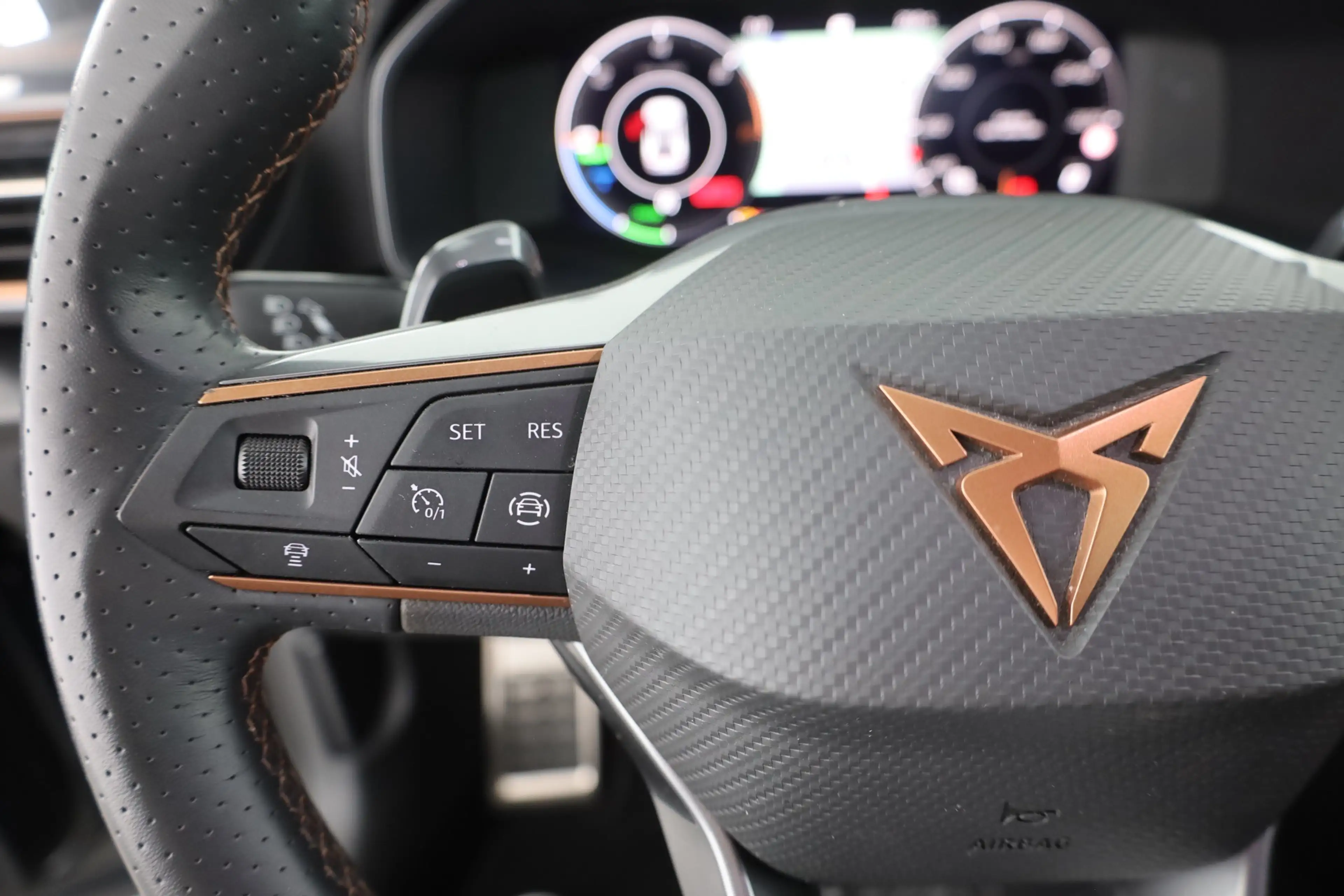 CUPRA Formentor 1.4 TSI DSG e-Hybrid VZ Standheizung — photo 15