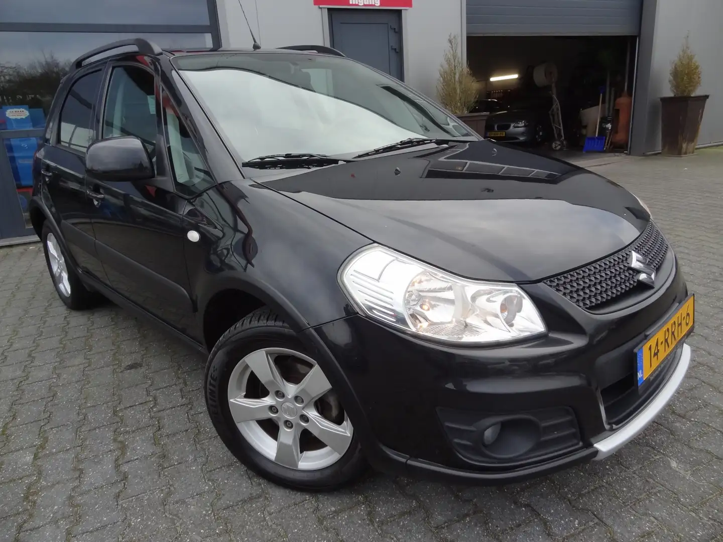 Suzuki SX4 1.6 Exclusive | NL-auto | Trekhaak | Stoelverwarmi Negro - 2