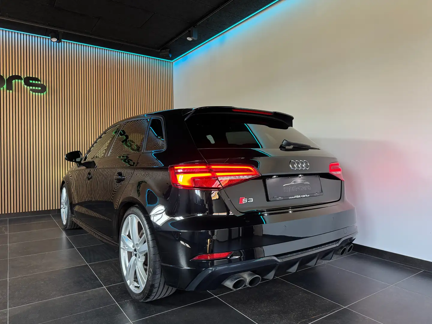 Audi S3 Sportback 2.0 TFSI quattro *Matrix, Sportsitze* Nero - 2