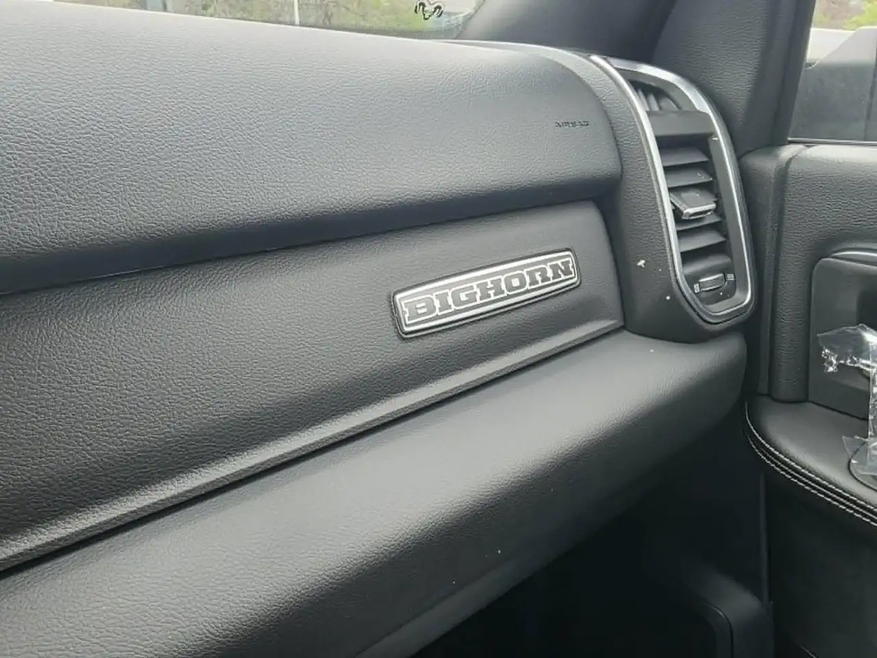 RAM 2500 снимка RAM 2500
