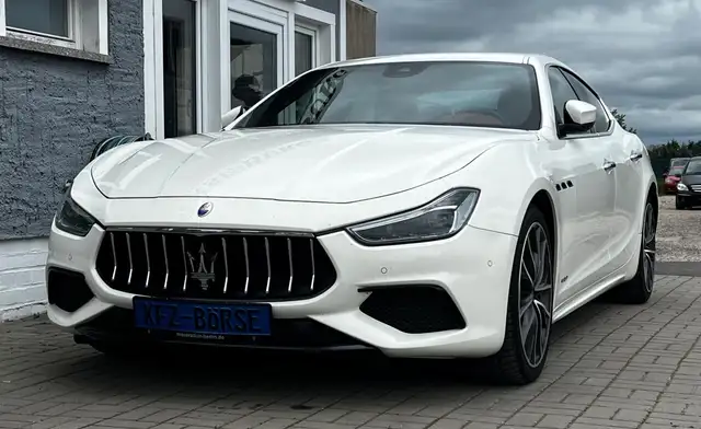 Maserati Ghibli Gran Sport SQ4 *Carbon*3D Kamera*Soft Clo