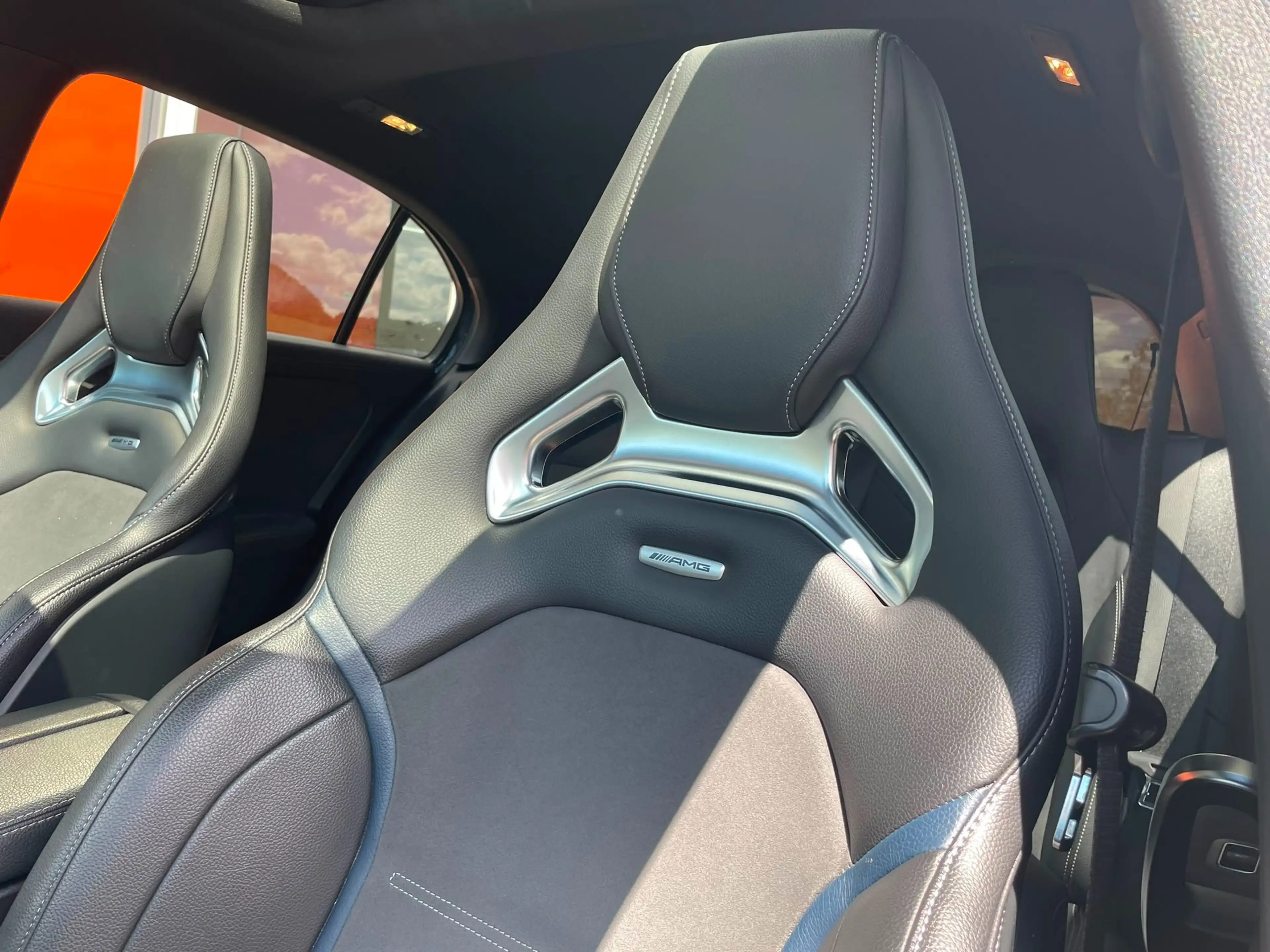 Mercedes-Benz A 35 AMG 4Matic Speedshift DCT 7G GARANTIE JUSQU'A 36 MOIS — photo 15