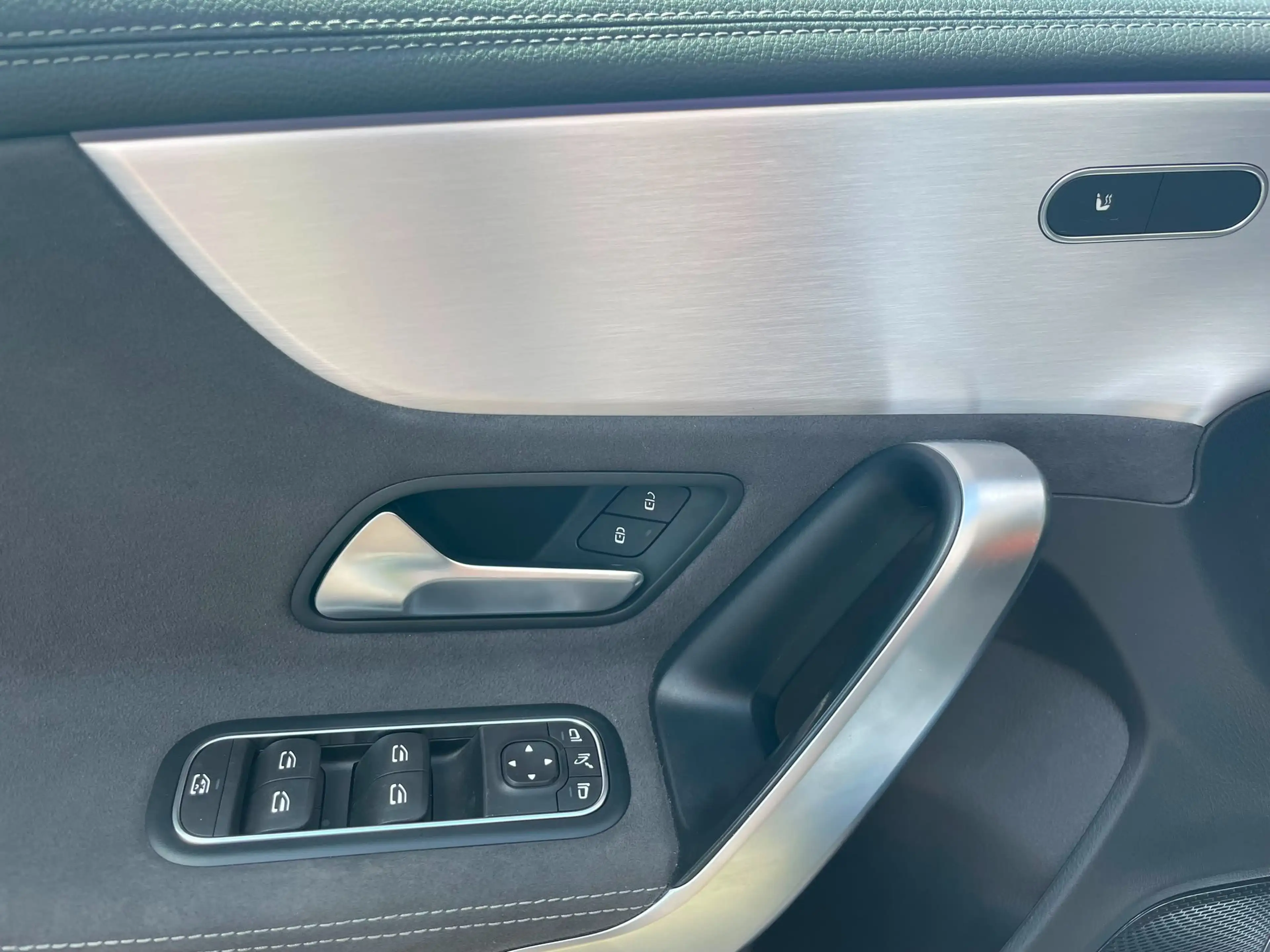 Mercedes-Benz A 35 AMG 4Matic Speedshift DCT 7G GARANTIE JUSQU'A 36 MOIS — photo 9