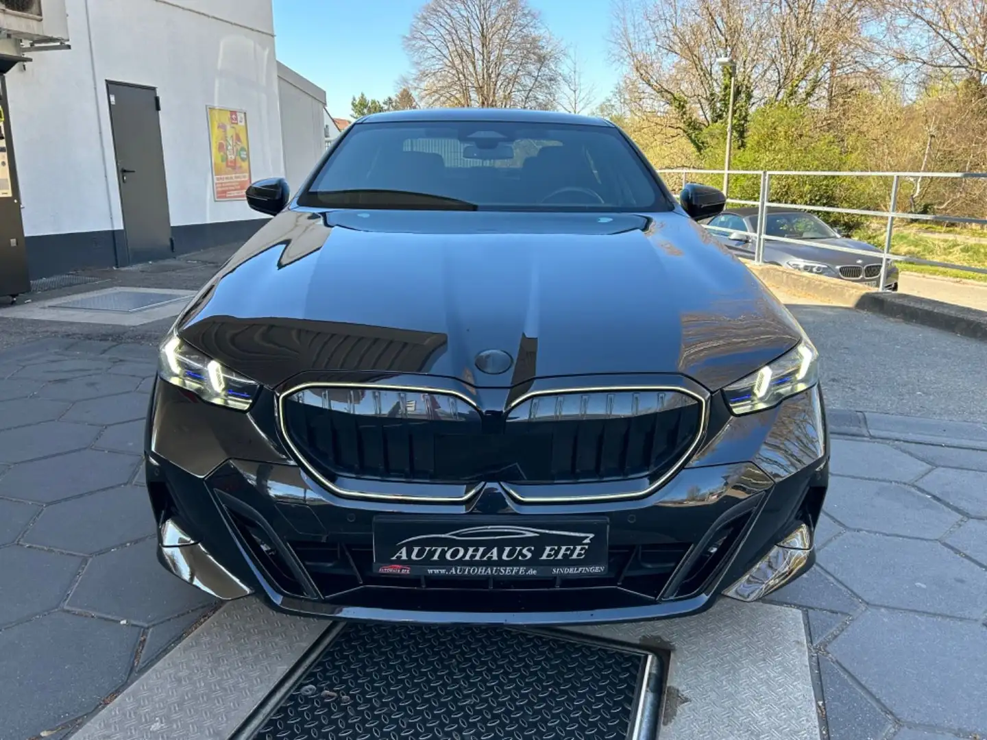 BMW 520 d M Sport Pro/Iconic Glow Navi Leder/Panoram Negro - 1