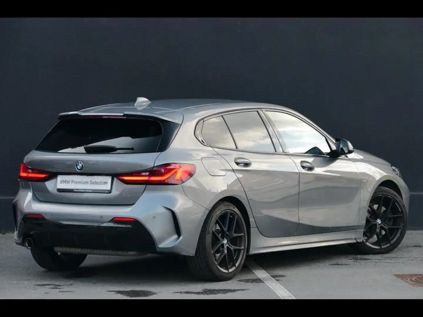 BMW 118 Hatch Kit M Sport Grijs - 2