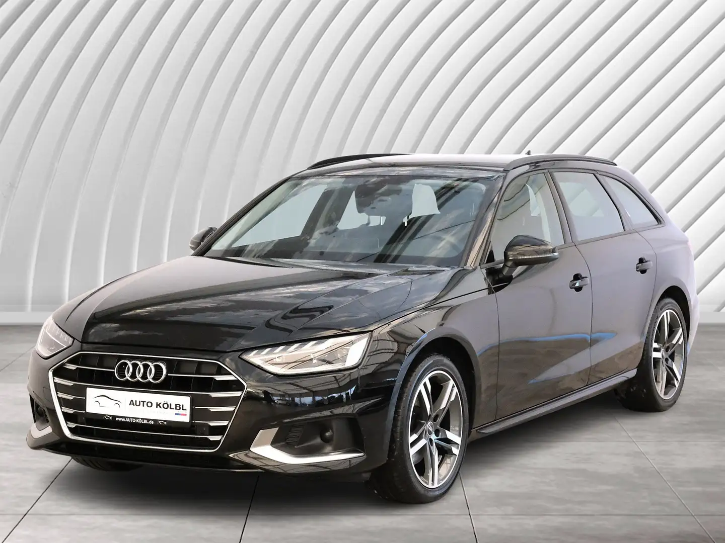 Audi A4 Avant 35 TDI advanced AHK NAVI LED PDC V+H Schwarz - 1