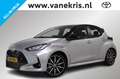 Toyota Yaris 1.5 Hybrid 130 GR Sport, BSM, Draadloos Apple Carp Grau - thumbnail 1