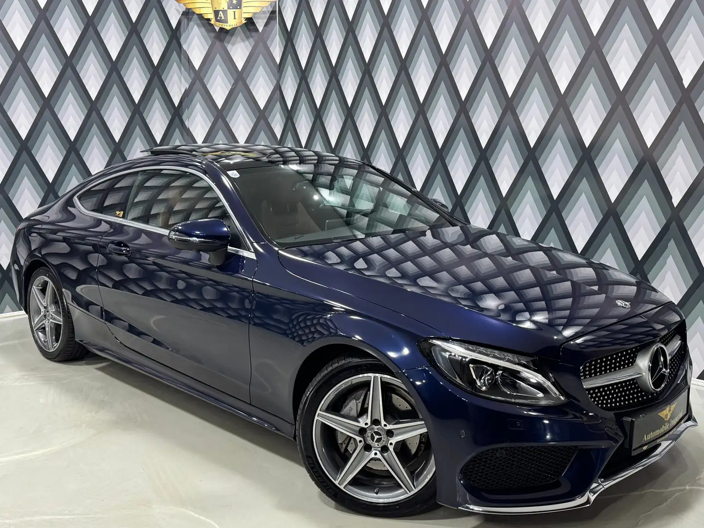 Mercedes-Benz C 220 d Coupe // AMG-LINE // PANO // 360 GRAD // Blau - 1
