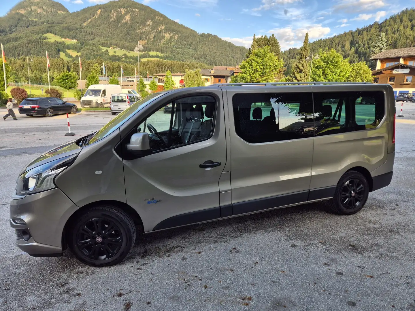 Fiat Talento Panorama 3,0t 1,6 EcoJet Twin-Turbo 145 KR Executi - 1