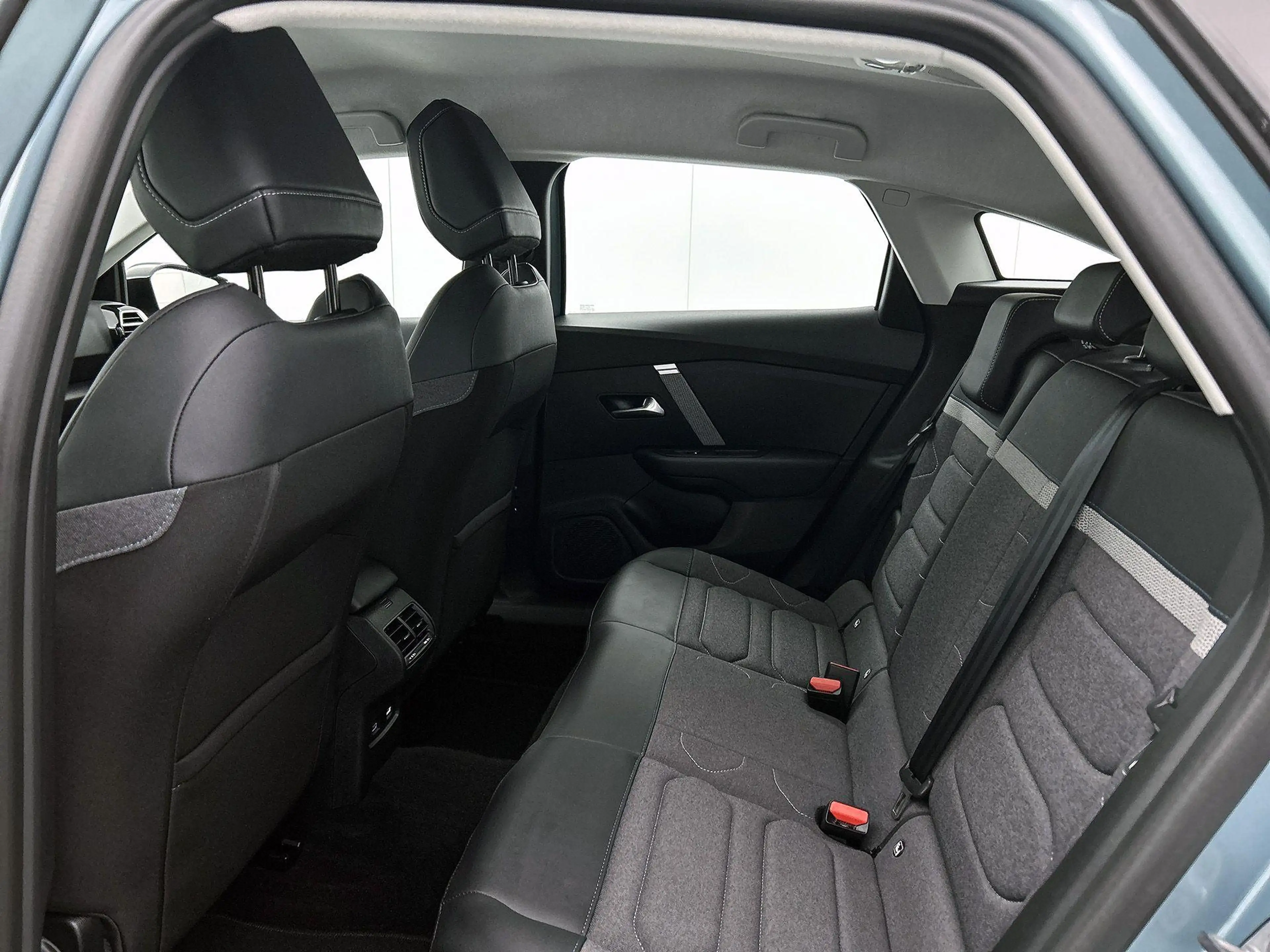 Citroen E-C4 Electric You 50 kWh 136pk | Accu 96% | 3-Fase | Navigatie v — photo 14