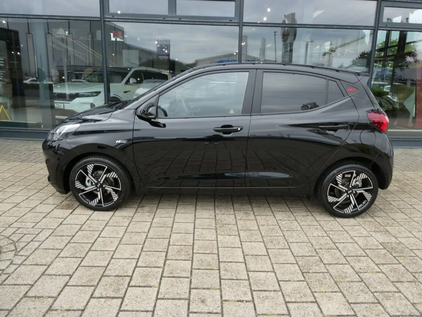 Hyundai i10 i10 1.0 T-GDI N-Line*Navi*SH*Kamera*Allwetter Schwarz - 2