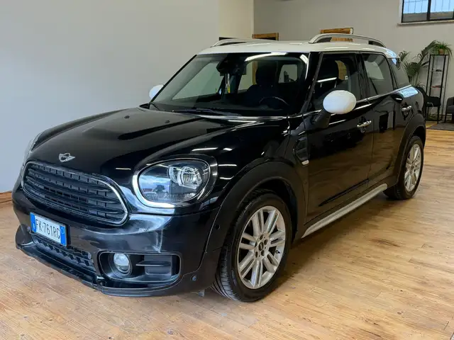 MINI Cooper D Countryman Mini Countryman F60 2017 2.0 Business