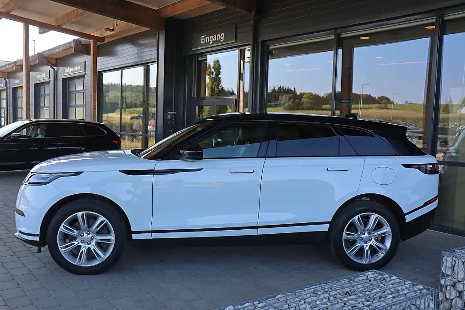Land Rover Range Rover Velar P400e PHEV Allrad Aut. ACC, AHK elektr., BlackP... Weiß - 2