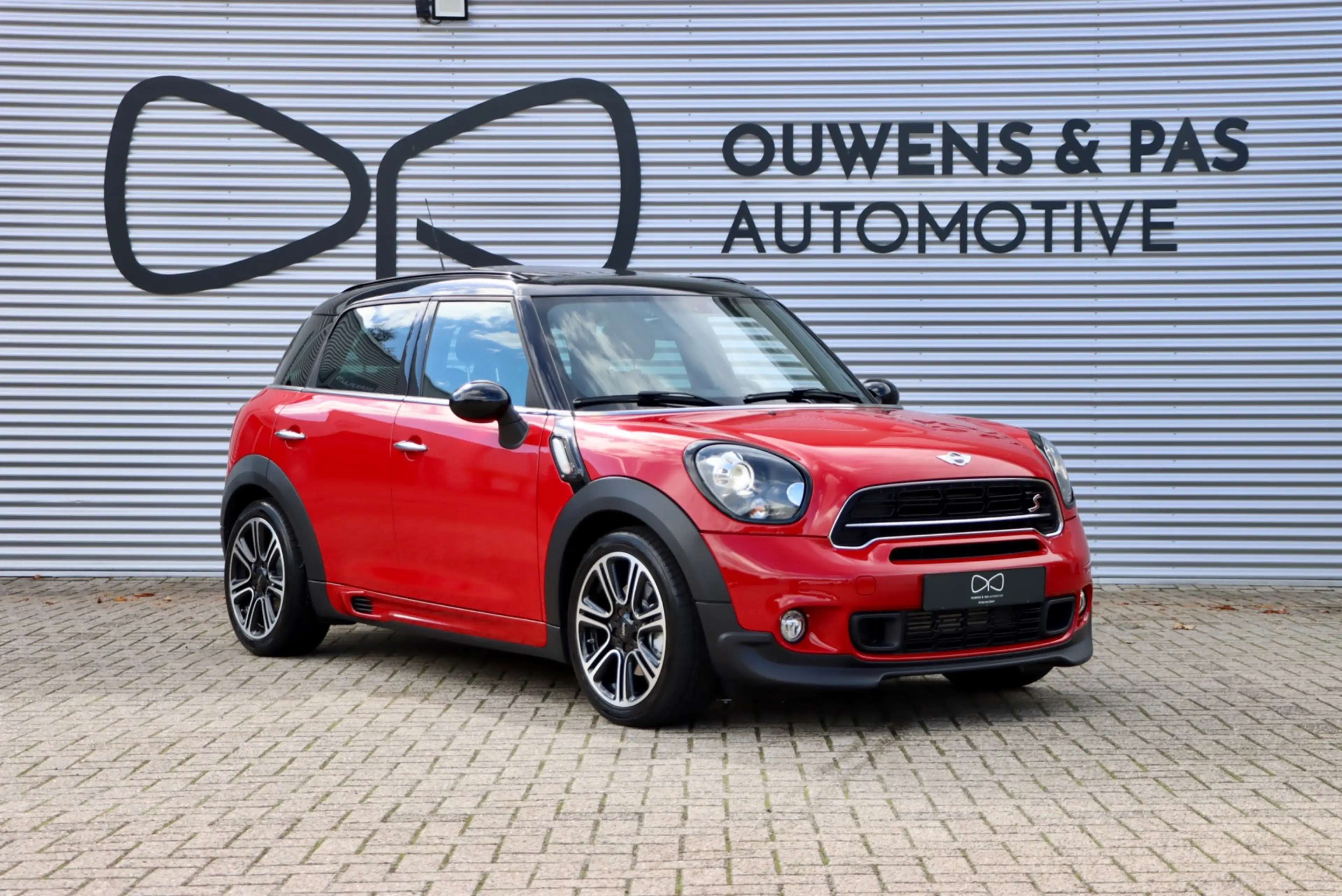 MINI John Cooper Works Countryman 1.6 S JCW | PANORAMA | XENON | LEER | 2E EIGENAAR — photo 14