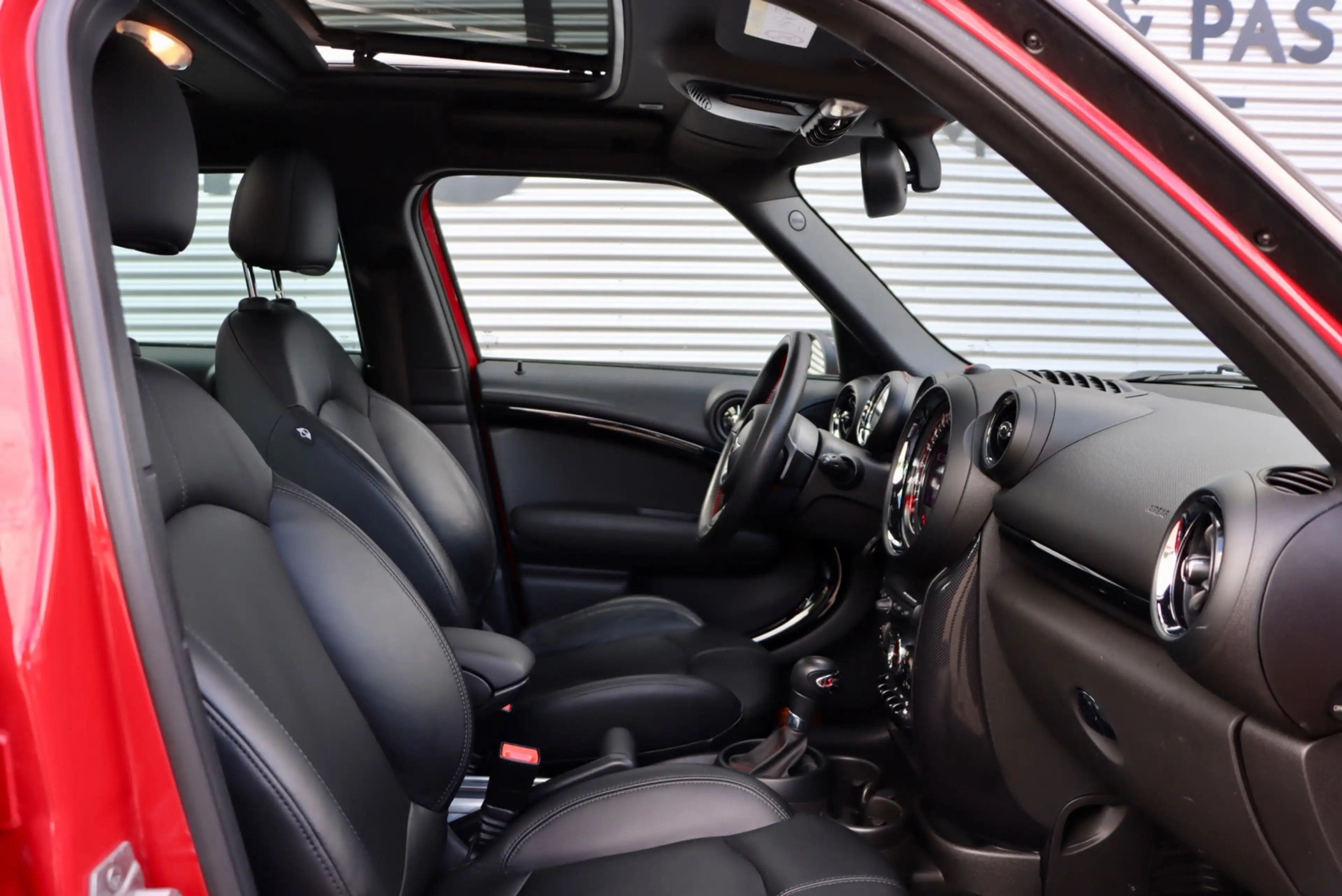 MINI John Cooper Works Countryman 1.6 S JCW | PANORAMA | XENON | LEER | 2E EIGENAAR — photo 11