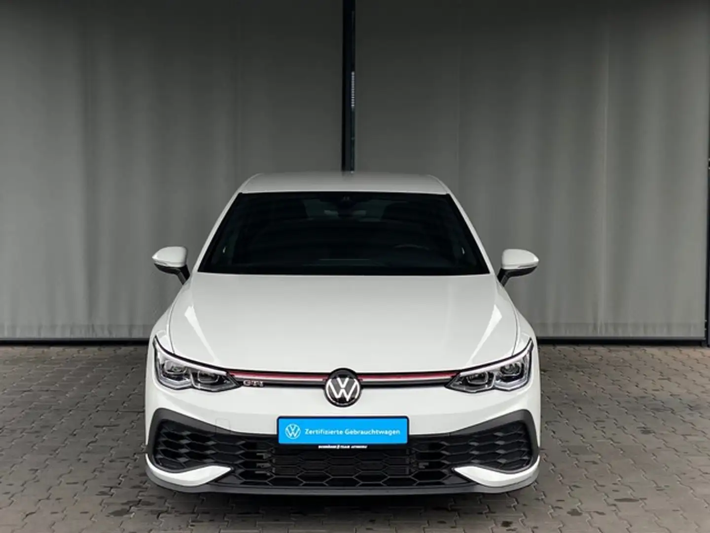 Volkswagen Golf GTI VIII 2.0 TSI DSG Clubsport Weiß - 2