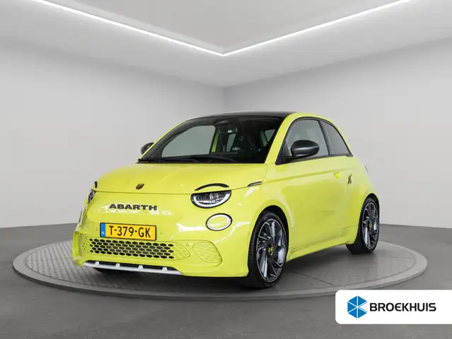 Abarth 500e Turismo 42 kWh | Panoramadak | Alcantara | Stoelve