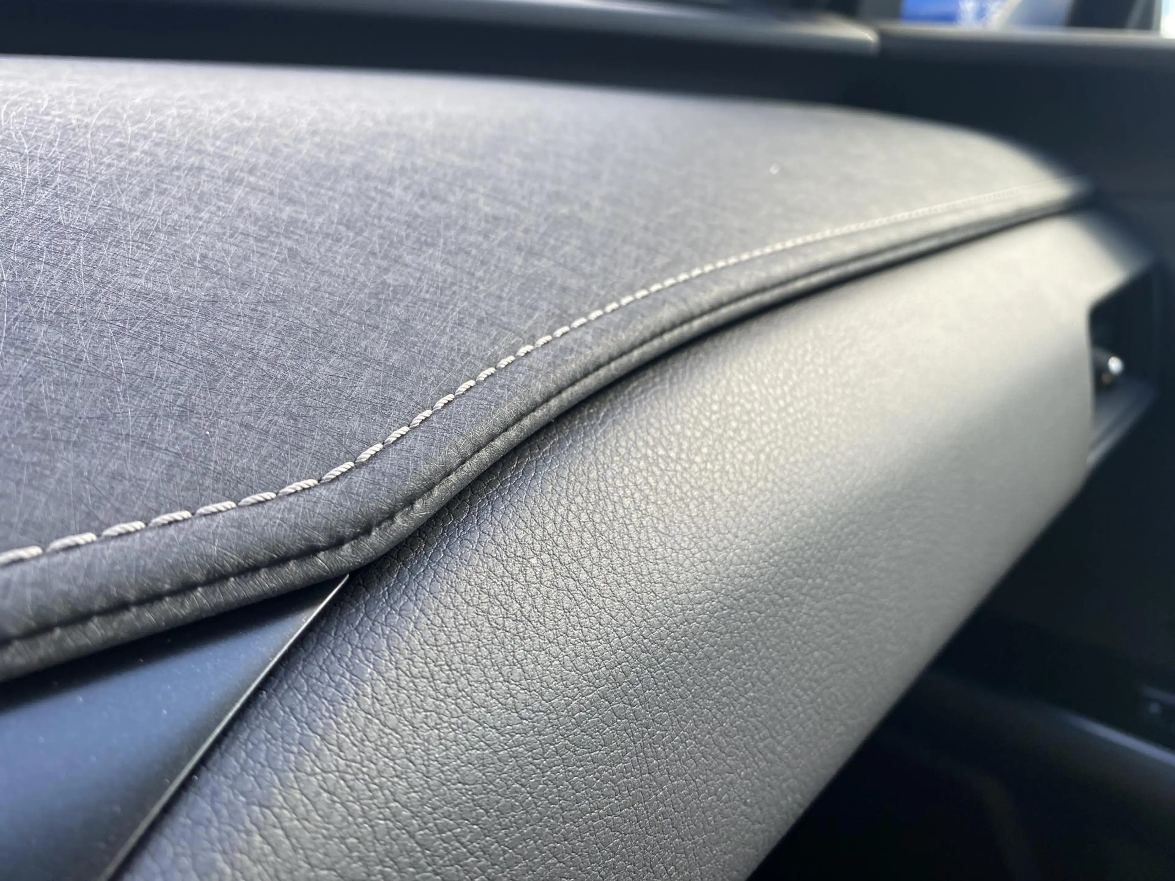 Lexus UX 300h Ultimate Edition DIRECT LEVERBAAR EL-ACHTERKLEP ST — photo 25