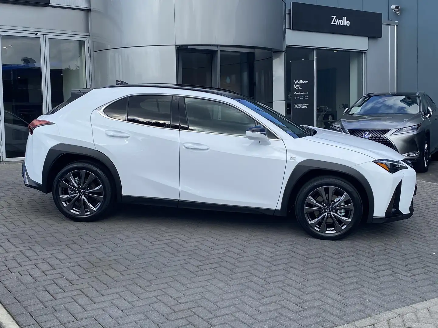 Lexus UX 300h Ultimate Edition DIRECT LEVERBAAR EL-ACHTERKLEP ST Weiß - 2