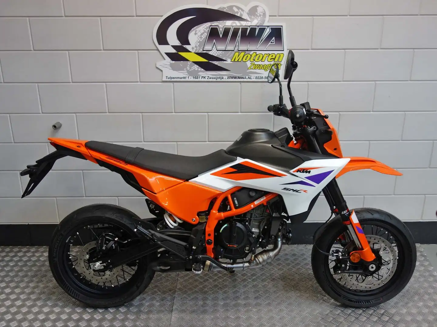 KTM 390 SMC R Oranje - 1