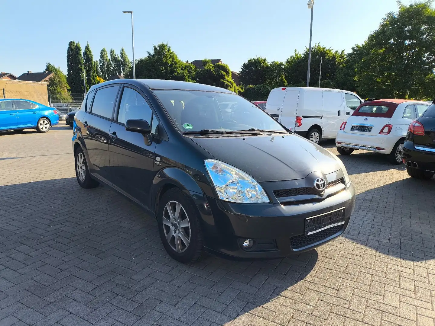 Toyota Corolla Verso 2.2 D-CAT Executive,7 SITZER Nero - 1