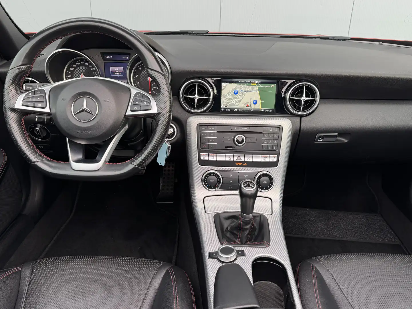 Mercedes-Benz SLC 180 AMG-line/Leer/19inch/Camera/Navi. Rood - 2