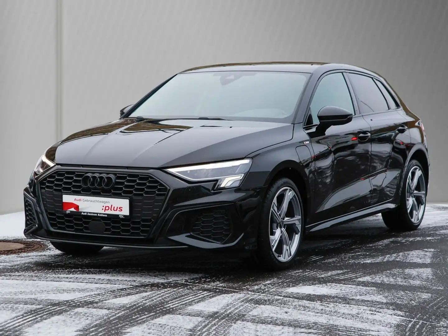 Audi A3 Sportback 40 TFSI e S line B&O PDC+ Business Schwarz - 2